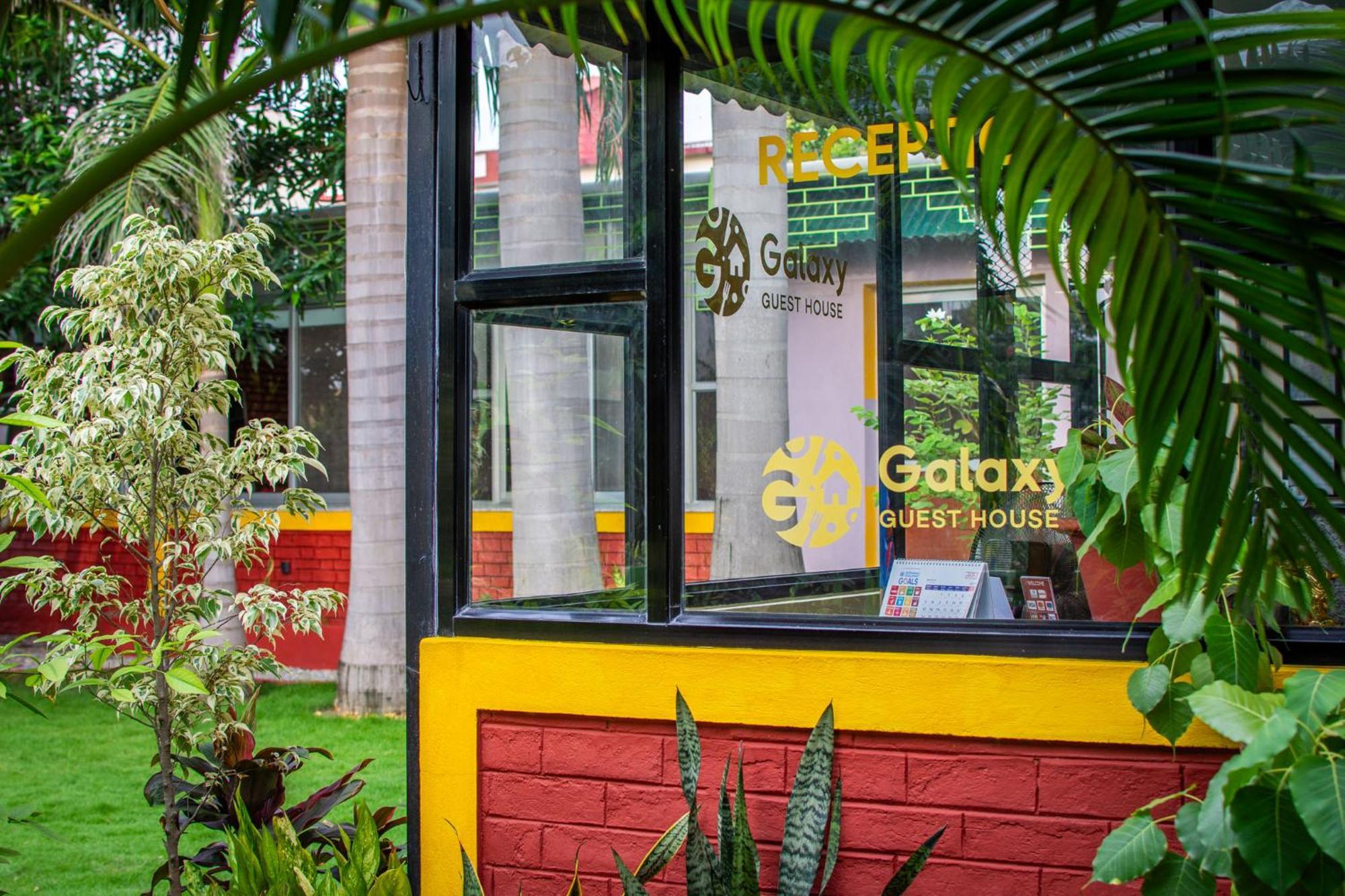Galaxy Guest House Siddharthanagar Exterior photo