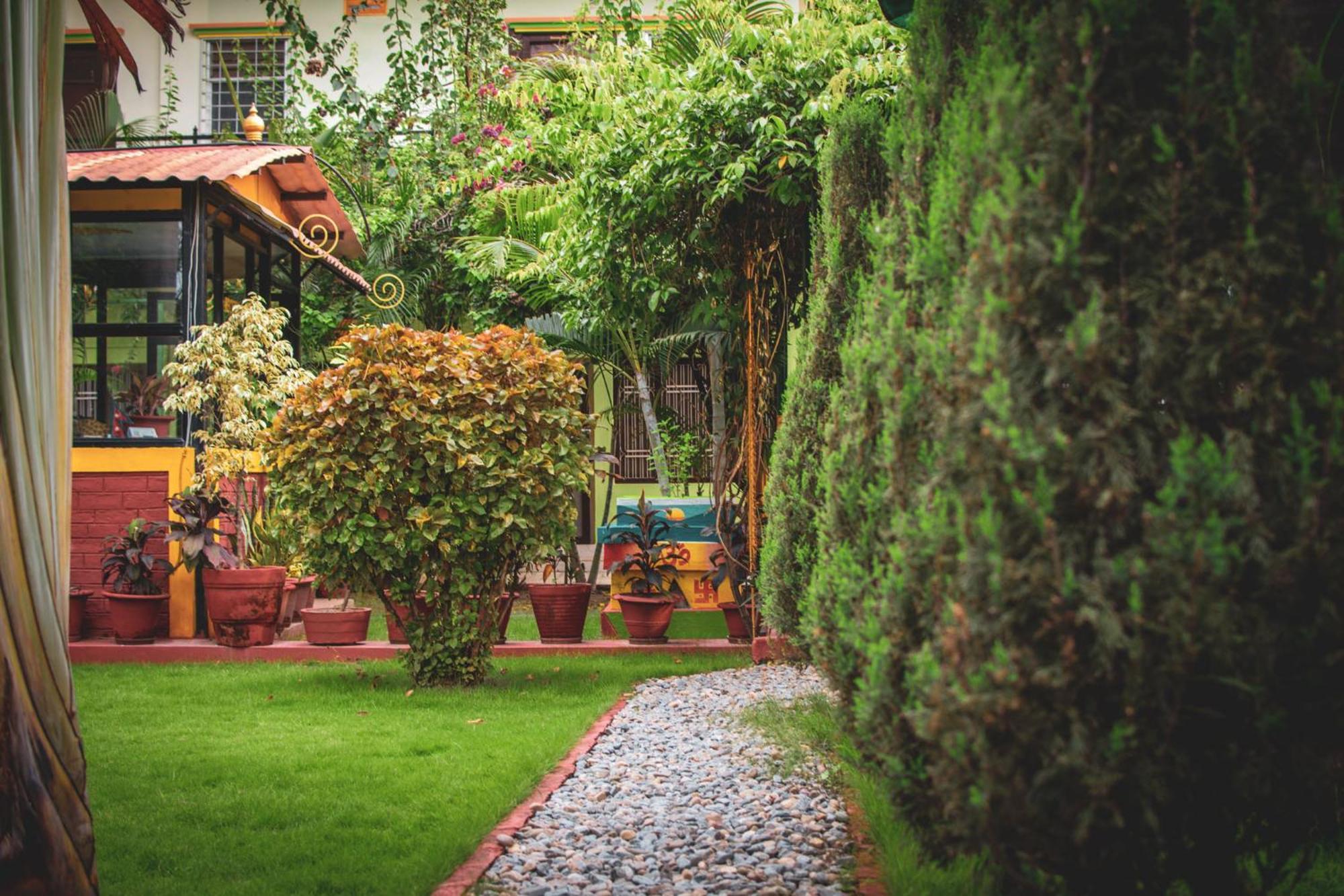 Galaxy Guest House Siddharthanagar Exterior photo