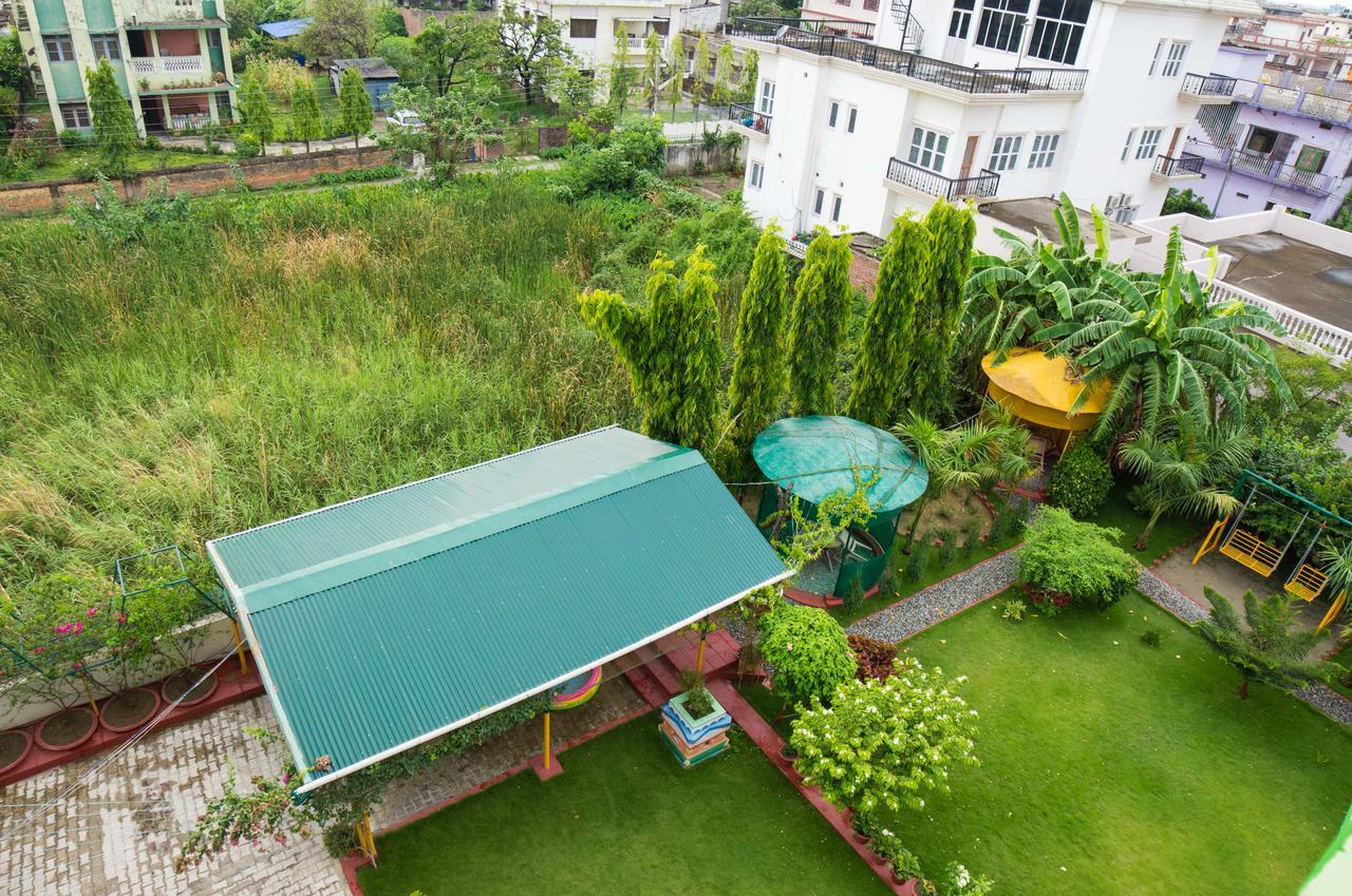 Galaxy Guest House Siddharthanagar Exterior photo