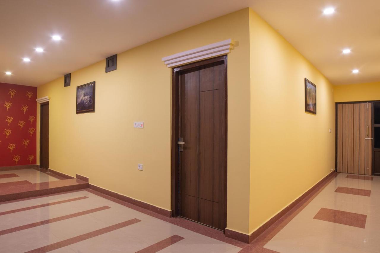 Galaxy Guest House Siddharthanagar Exterior photo